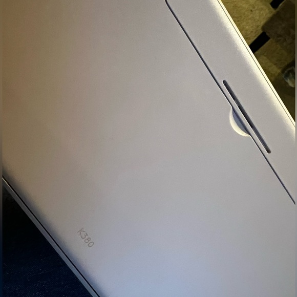 Logitech K380 Multi-Device Bluetooth Keyboard - Picture 5 of 5